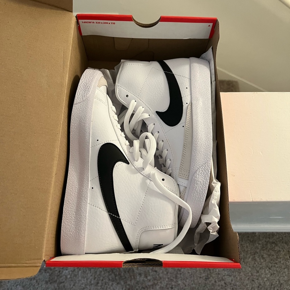 Nike Blazer Mid ‘77